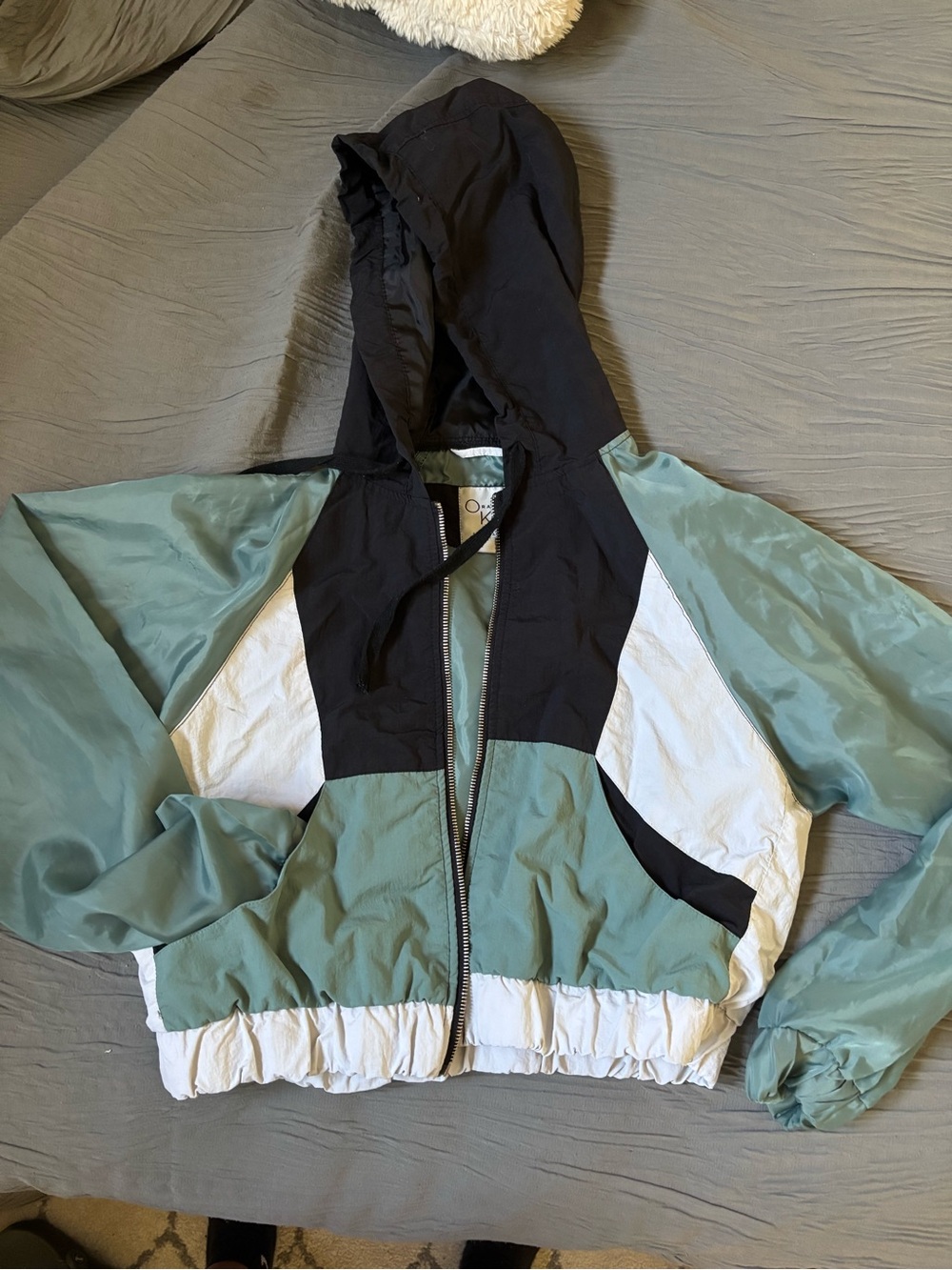 Colorblock Hooded Rain Jacket in Sage, Black & White